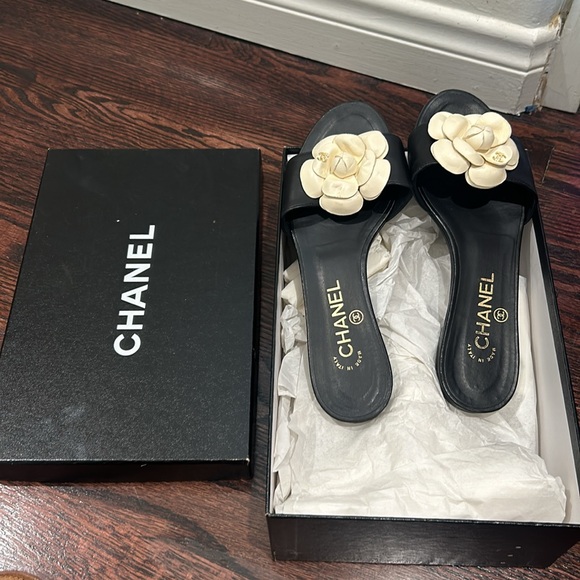 🖤🤍Chanel Camellia Mule Sandals. 37. - Picture 3 of 7